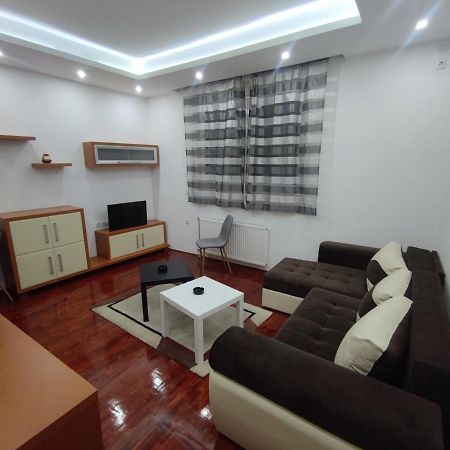 Nis Apartment Extérieur photo